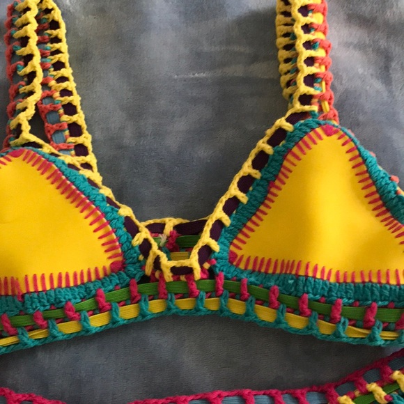 Never worn, high quality bikini set - Picture 2 of 3